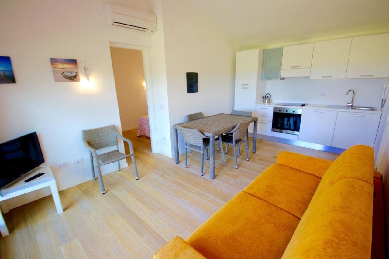 Residenze Dei Fiori Villa Порто Ротондо Стая снимка