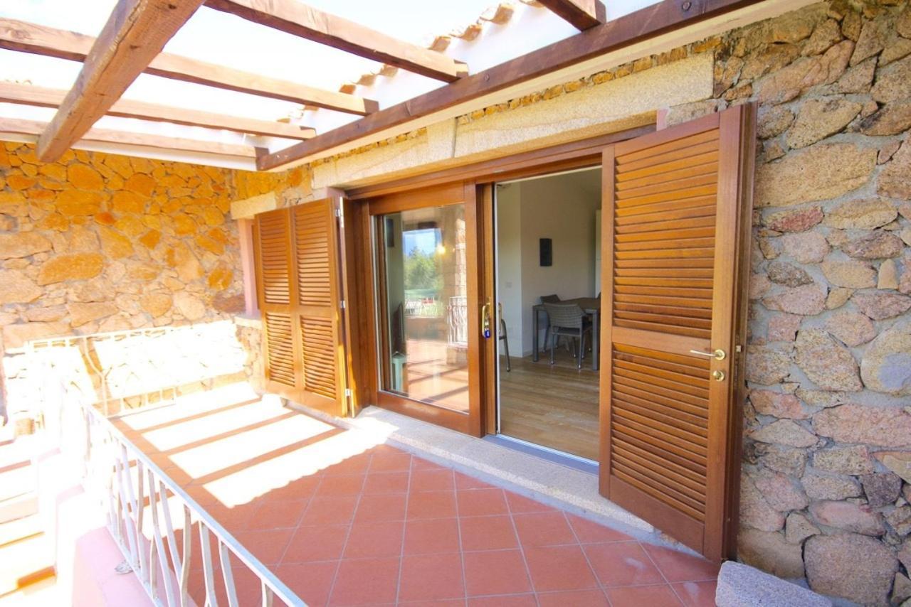 Residenze Dei Fiori Villa Порто Ротондо Стая снимка