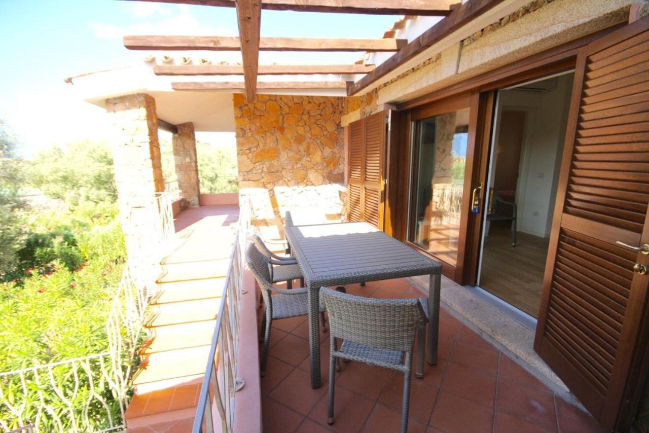 Residenze Dei Fiori Villa Порто Ротондо Стая снимка