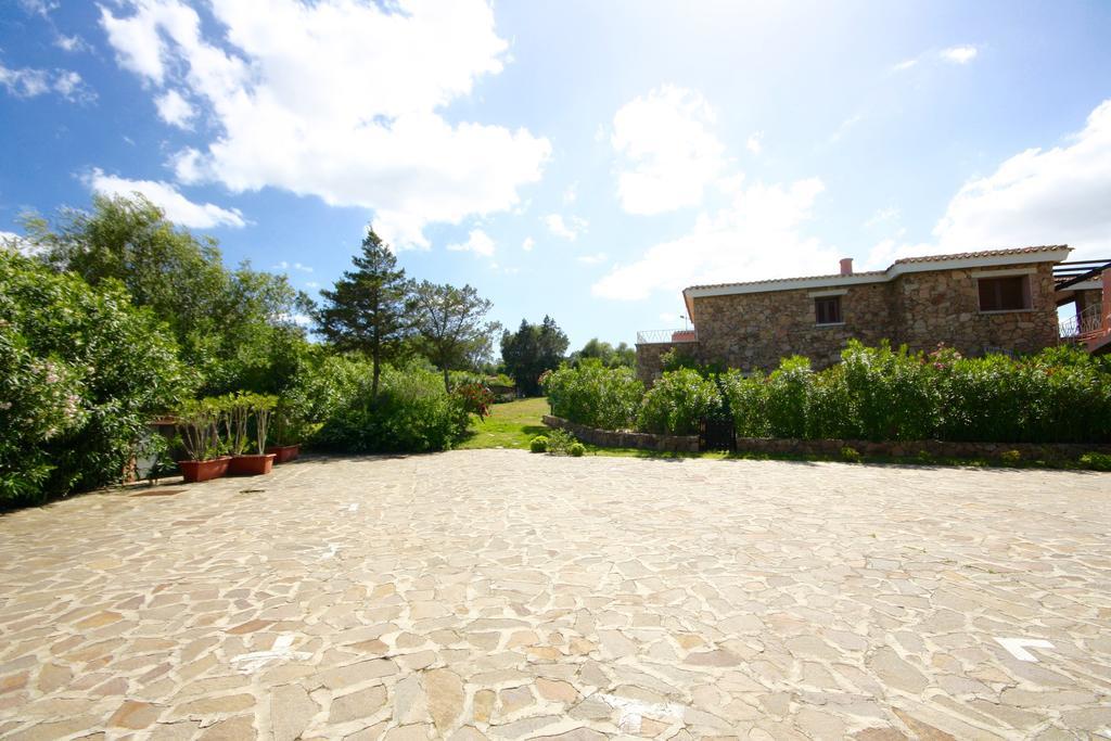 Residenze Dei Fiori Villa Порто Ротондо Екстериор снимка