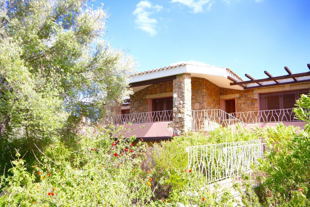 Residenze Dei Fiori Villa Порто Ротондо Екстериор снимка