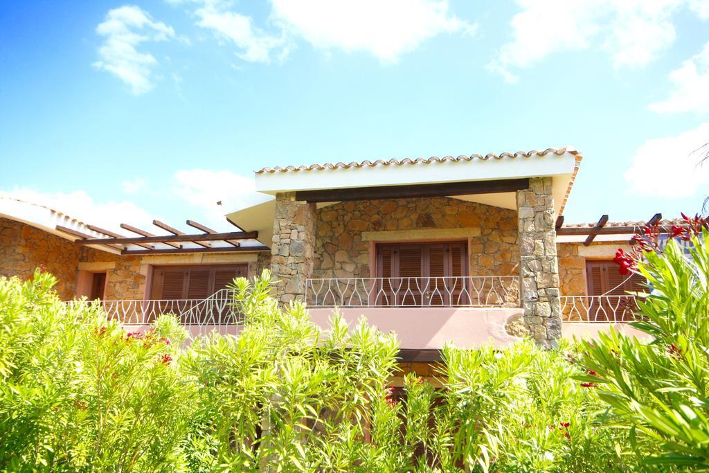 Residenze Dei Fiori Villa Порто Ротондо Екстериор снимка