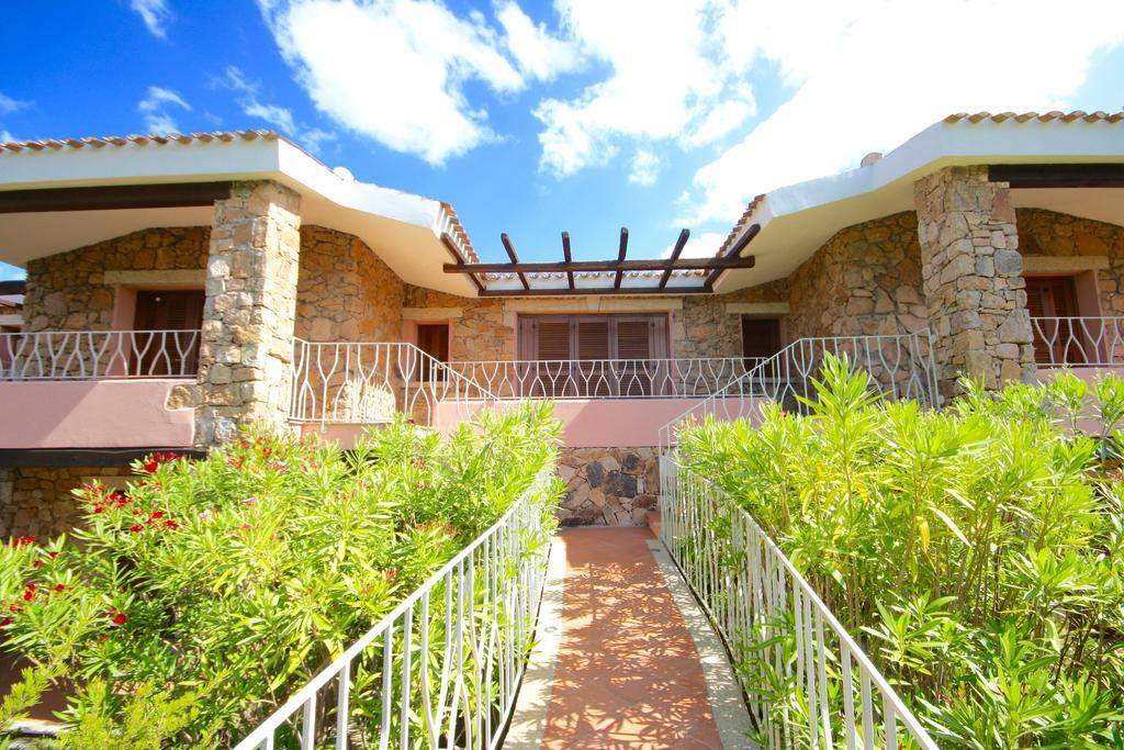 Residenze Dei Fiori Villa Порто Ротондо Екстериор снимка