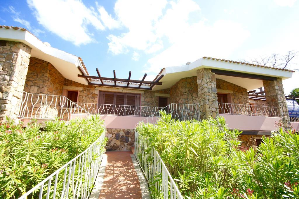 Residenze Dei Fiori Villa Порто Ротондо Екстериор снимка
