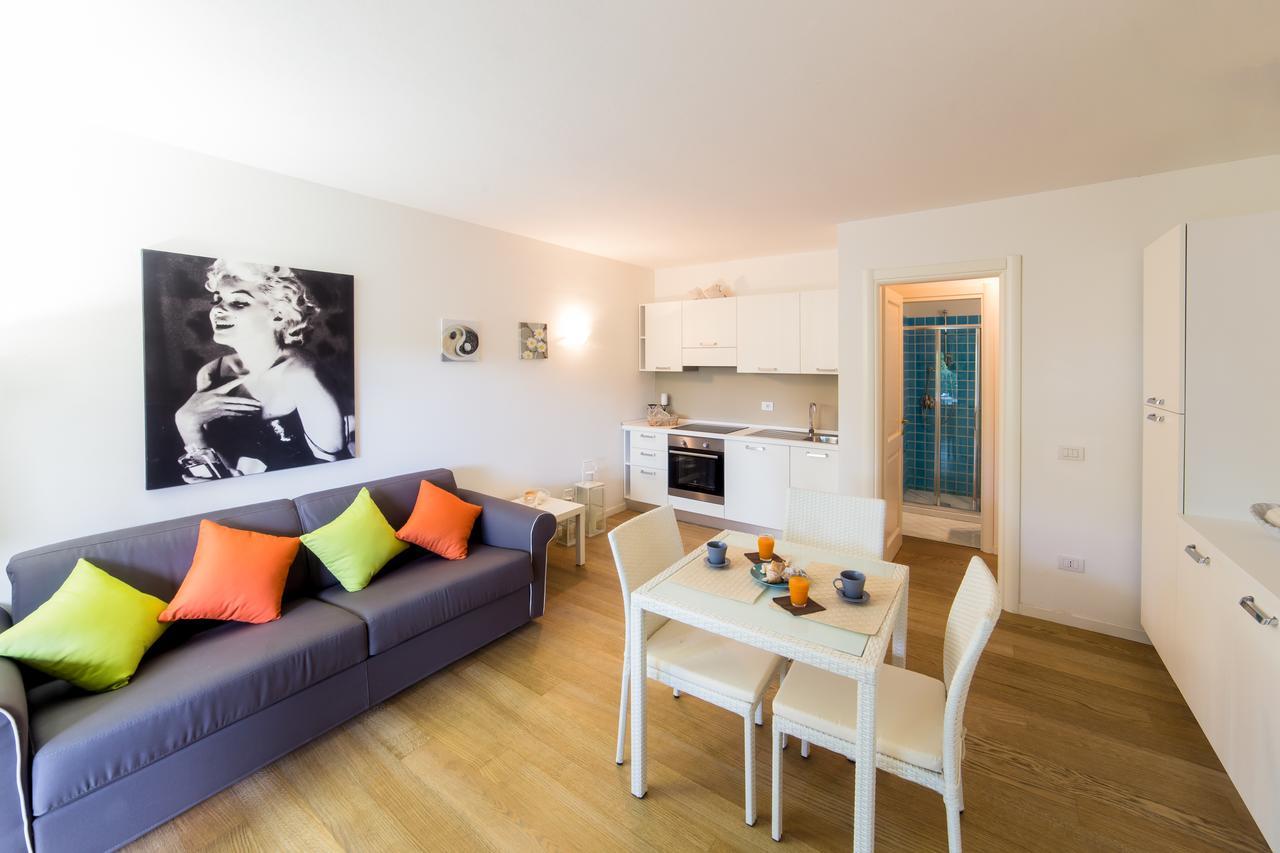 Residenze Dei Fiori Villa Порто Ротондо Екстериор снимка